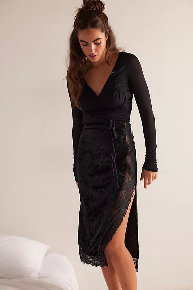 RAISE A TOAST MIDI SLIP / BLACK