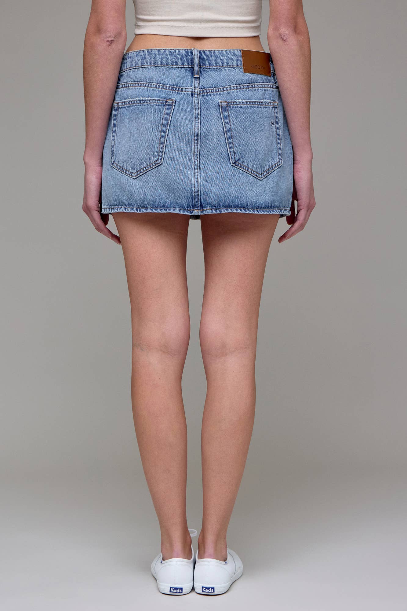 Hidden Jeans - Peyton Medium Light Classic Micro Mini Skirt