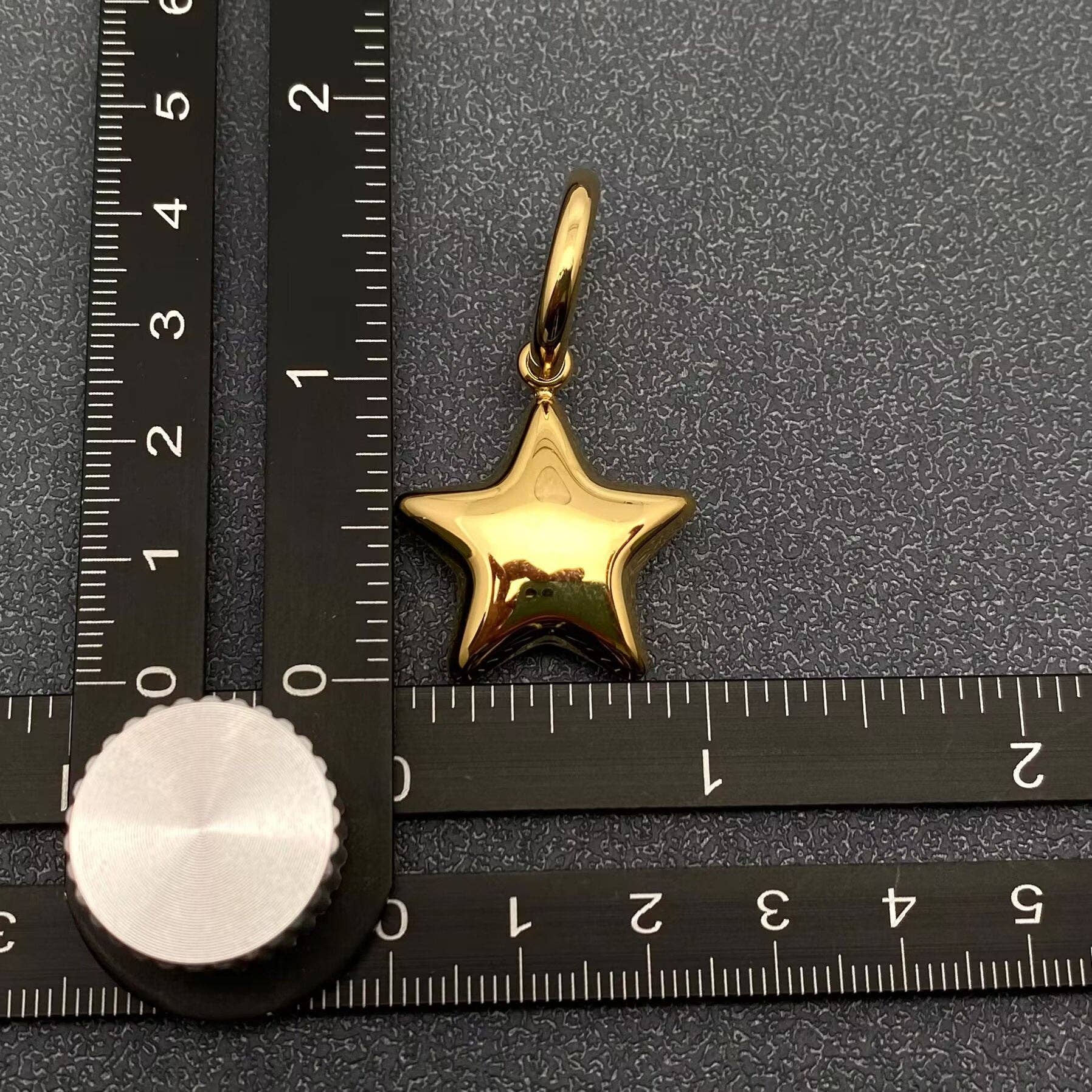 Mio Queena - 18K Gold Plated SS Glossy Star Charm Huggie Earrings -FGS/MS
