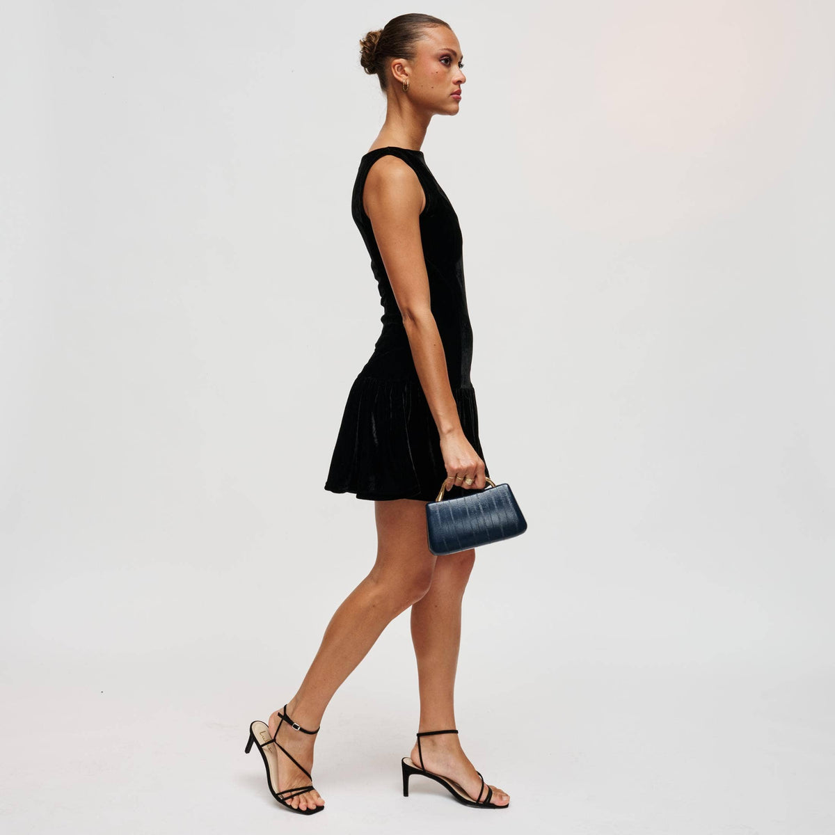 Urban Expressions - Nichelle Clutch