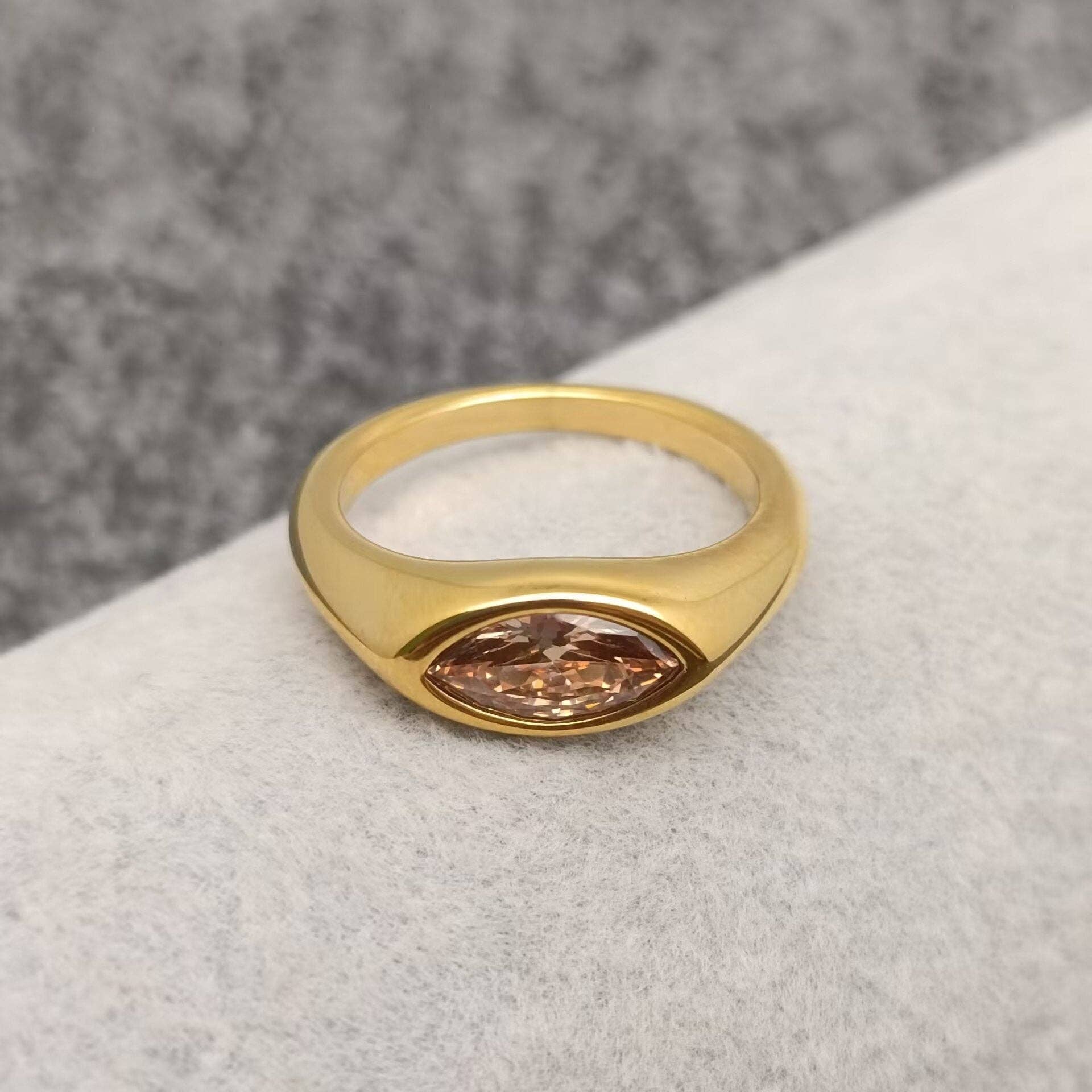 Mio Queena - FGS - Horse Eye Zircon 18K Gold Plated Stainless Steel Ring
