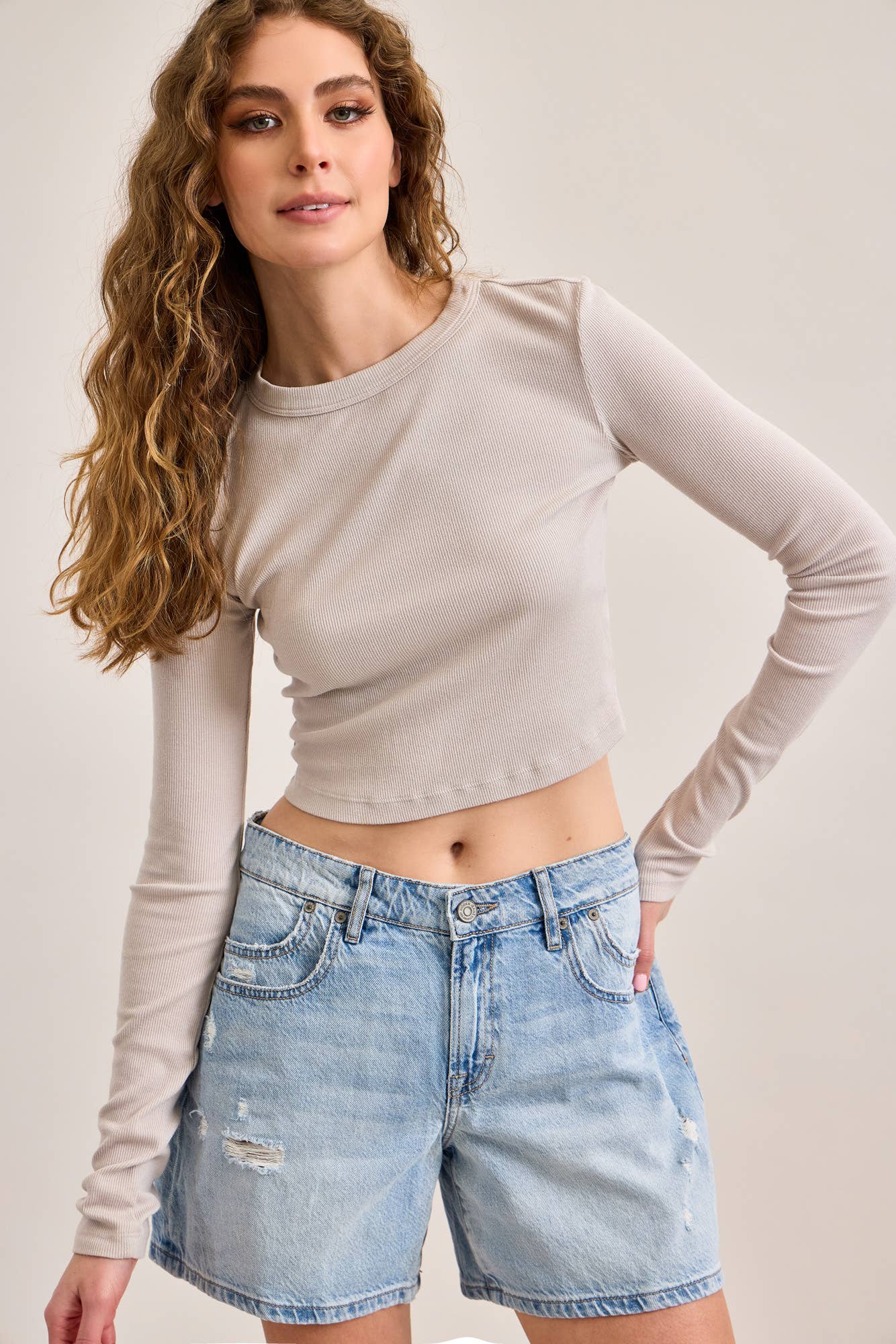 Hidden Jeans - 5” INSEAM MID-RISE SAMMIE BARREL SHORTS