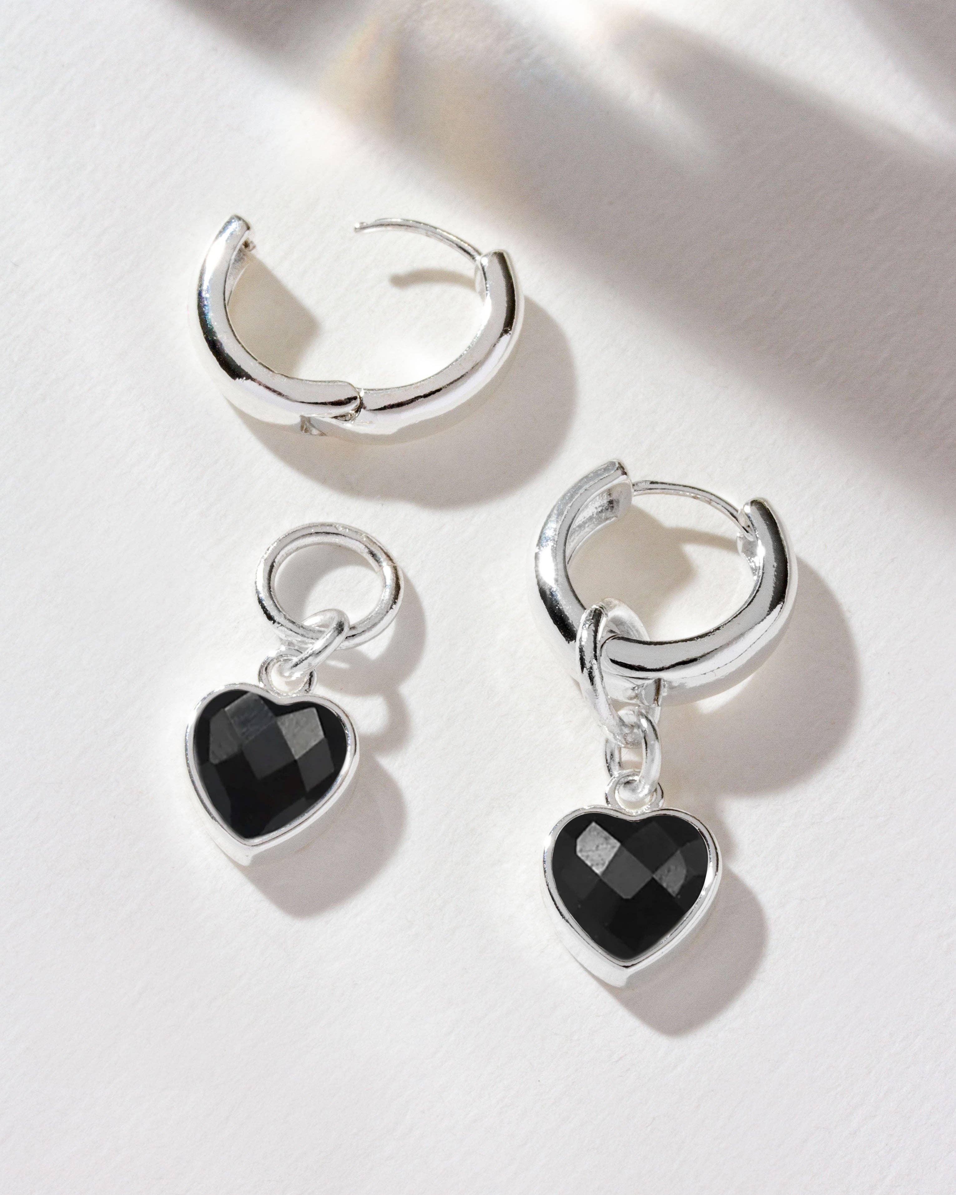 Luna Norte - Heart's Accelerated Huggie Hoop Earring Silver - Obsidian