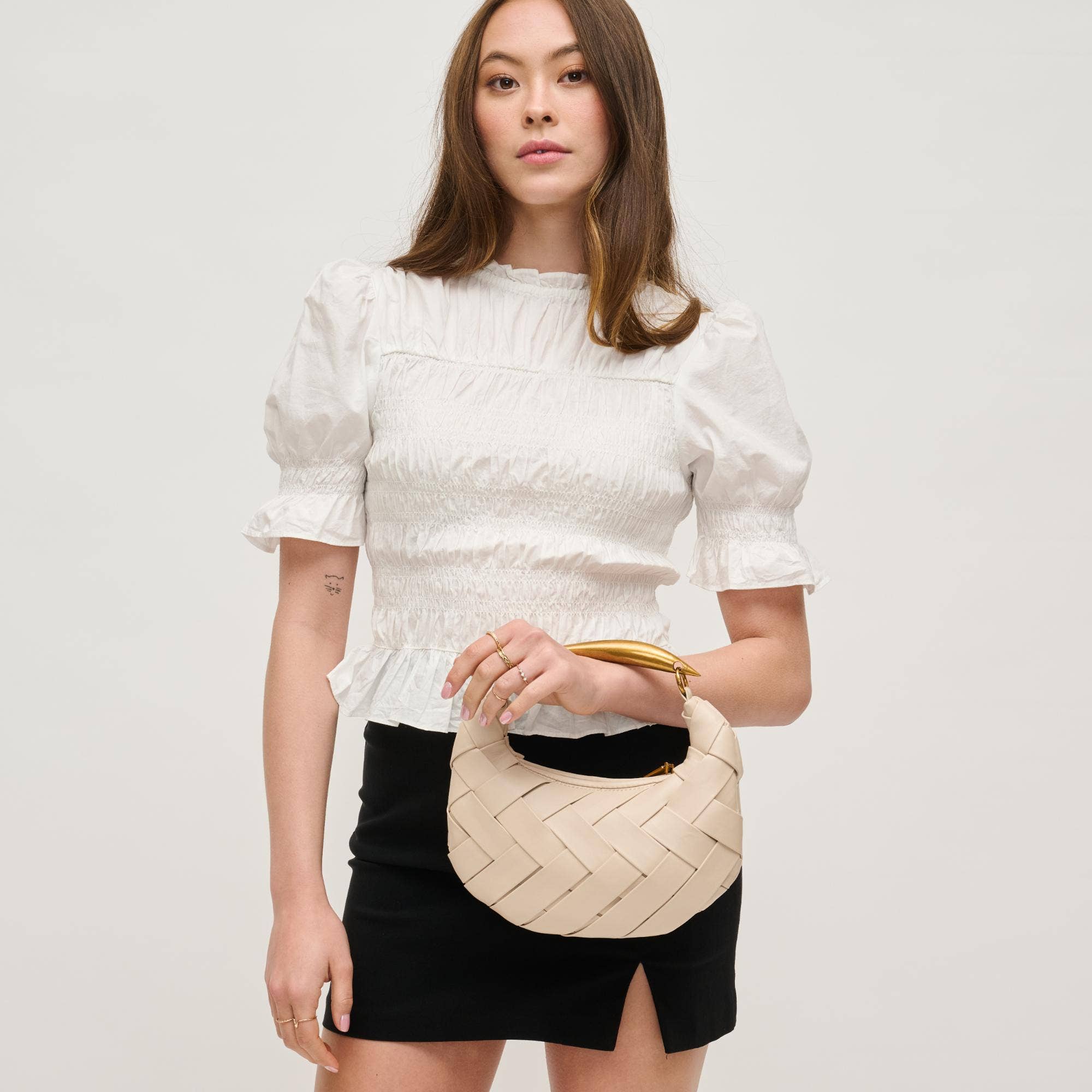 Urban Expressions - Ursula Woven Crossbody